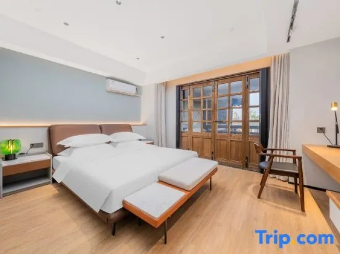 Superior Double room with balcony