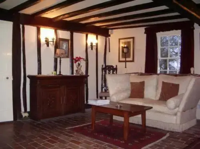Olde Moat House