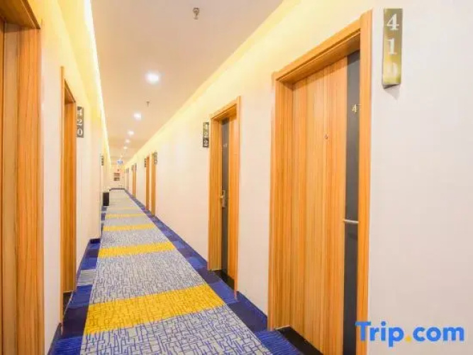 Meet Maple Hotel