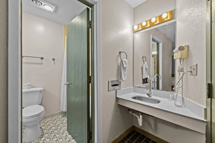 Ramada by Wyndham Stevens Point