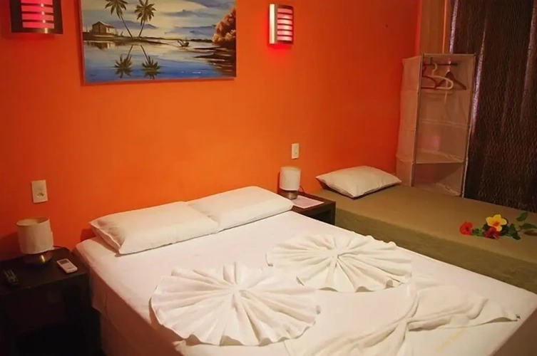 Standard Triple Suite