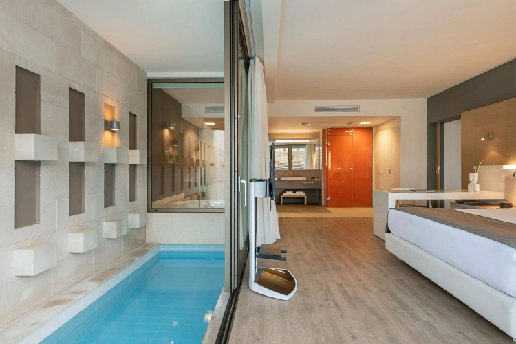 Avra Imperial Hotel