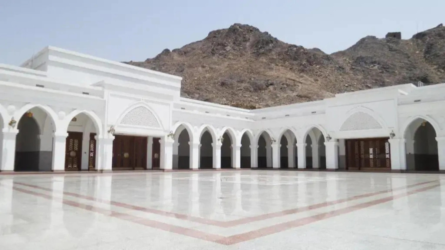 Farah Suites