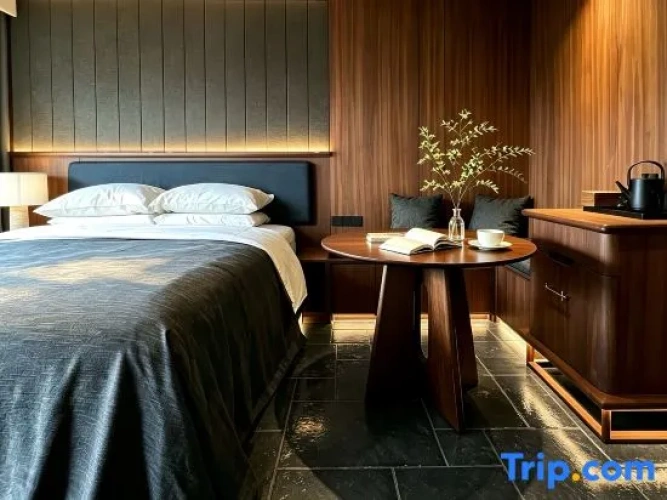 Standard Double room with courtyard view