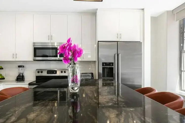 Chic 4BR Condo in California Building