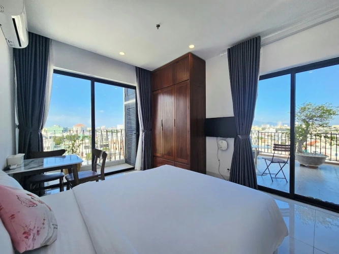 Deluxe Suite