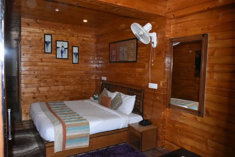Superior Double room with balcony and with view