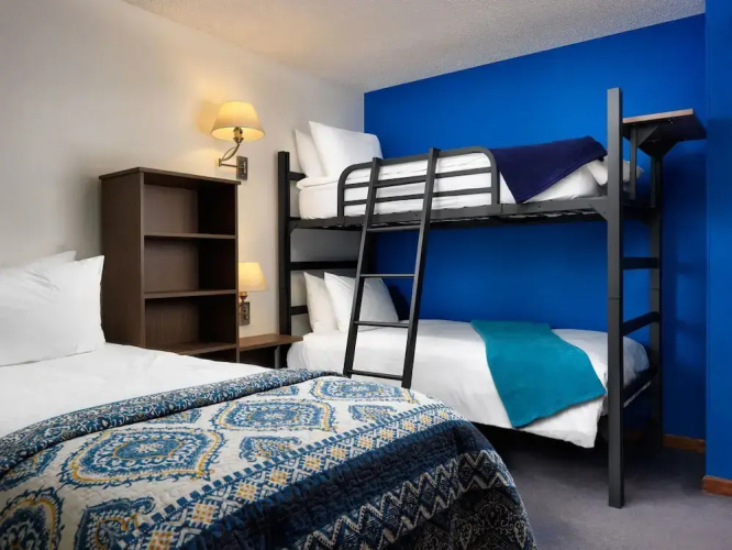 Huntingdon Hotel and Suites