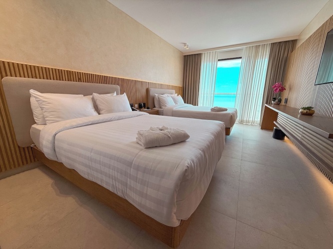 Deluxe Twin room with balcony and with sea view