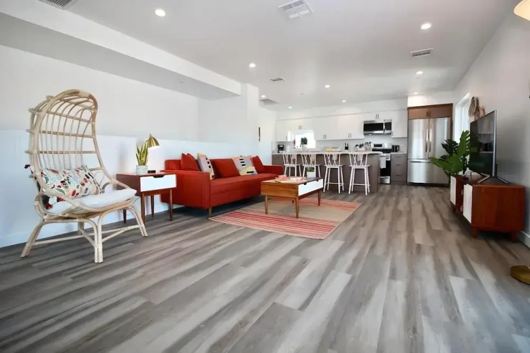 3 Bedrooms Cottage