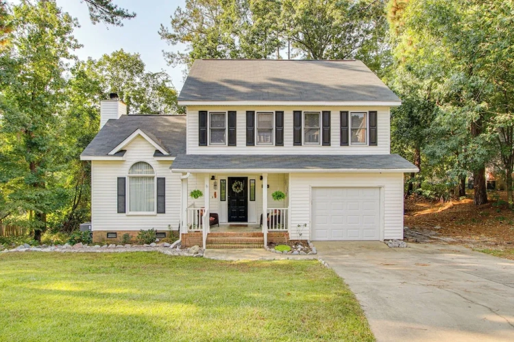 3 Bedrooms Cottage
