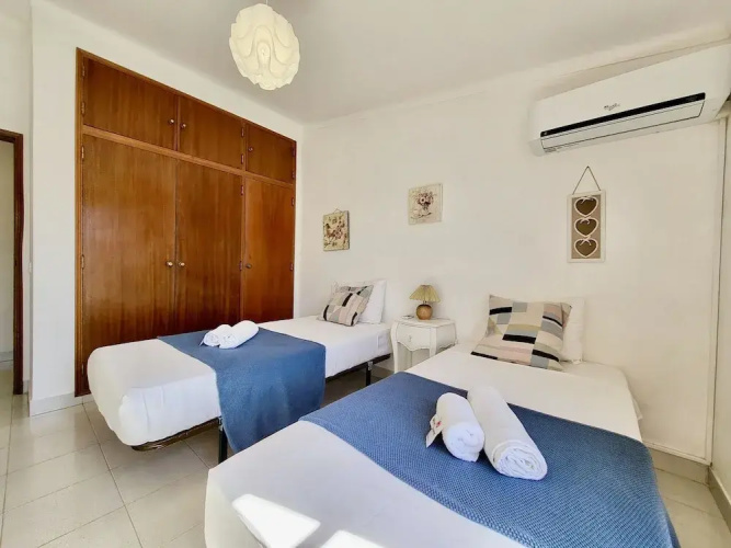 Faro Terrace Villa by Homing