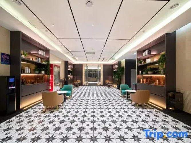 Wuduo Lanyue Hotel (Baoding Military Academy Square Hebei University Store)