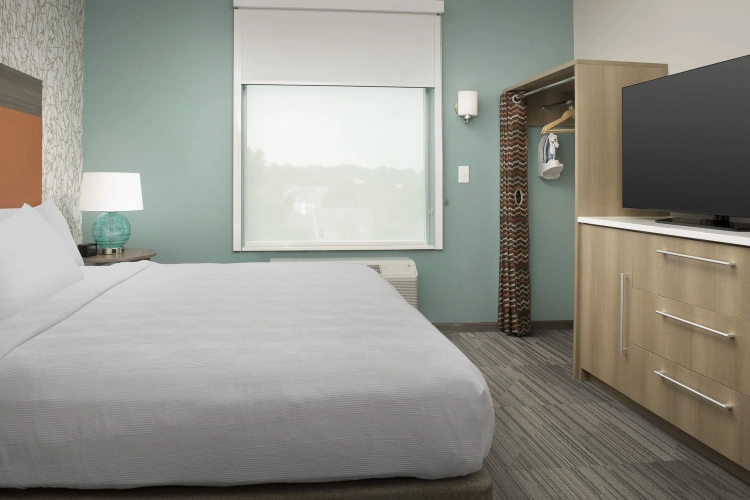 Quadruple Suite