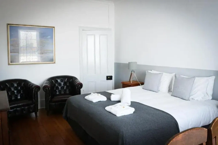 2 Bedrooms Suite
