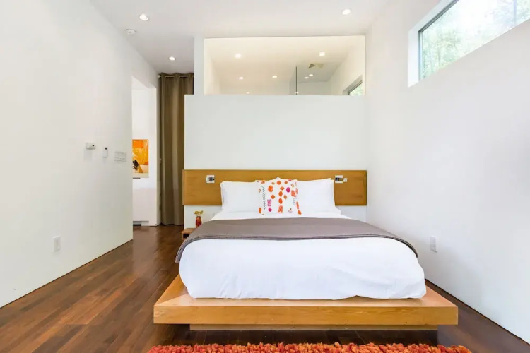 Palms Place