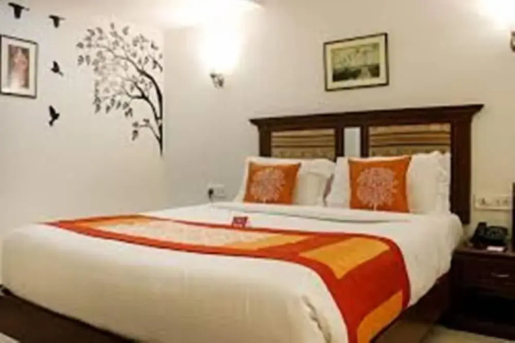 Sovereign Hotel