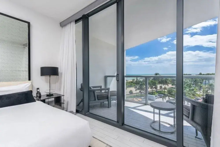 Collins Avenue Condo #90426