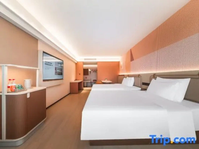 Standard Twin room with river view