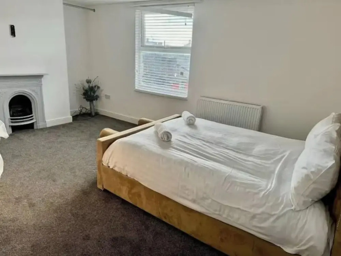 100 Aigburth