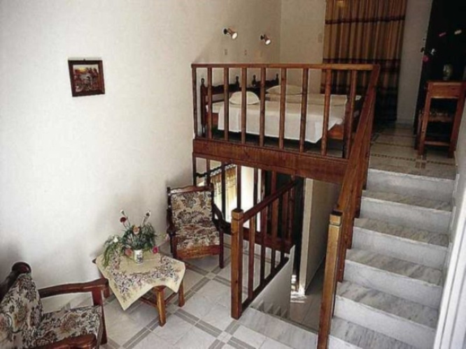 Philippos Studios & Apartments