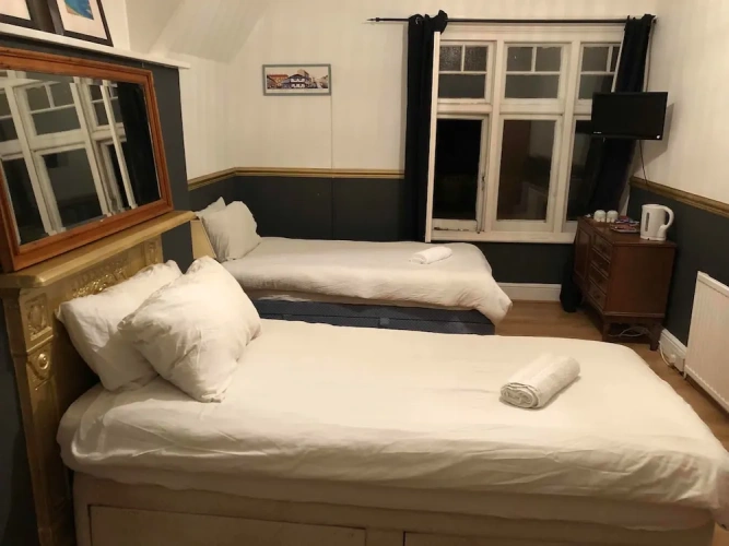 Economy Twin room