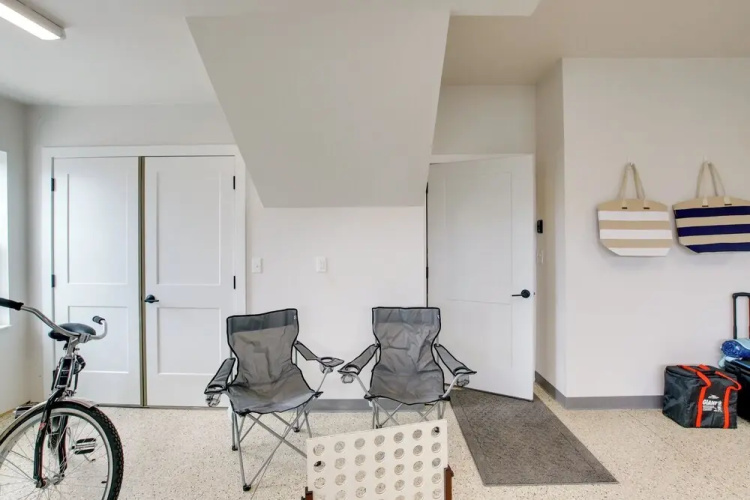 Riverfront Sheboygan Townhome w/ Grill!