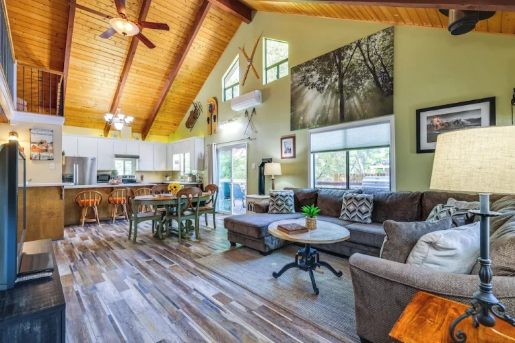 2 Bedrooms Cottage