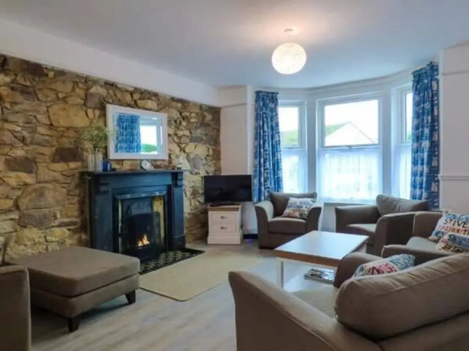 Hillview Cottage