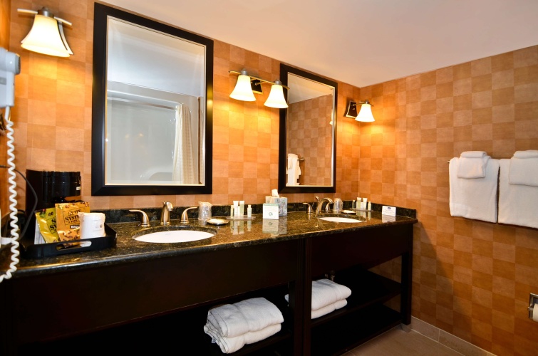 Double Suite