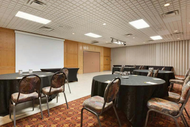 Border Inn & Suites photo 13
