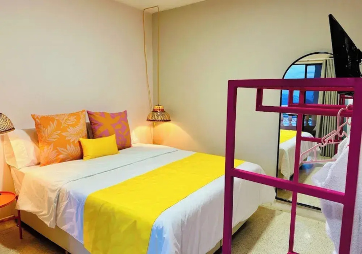 Del Tropico Hotel
