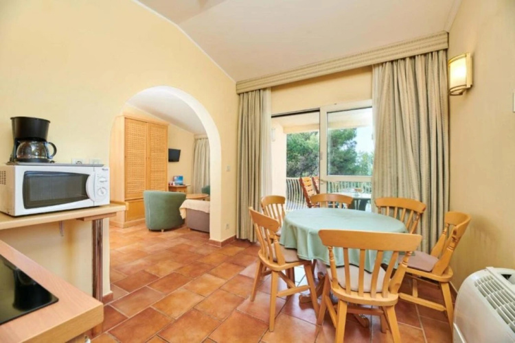 Studio Apartments Laguna Bellevue