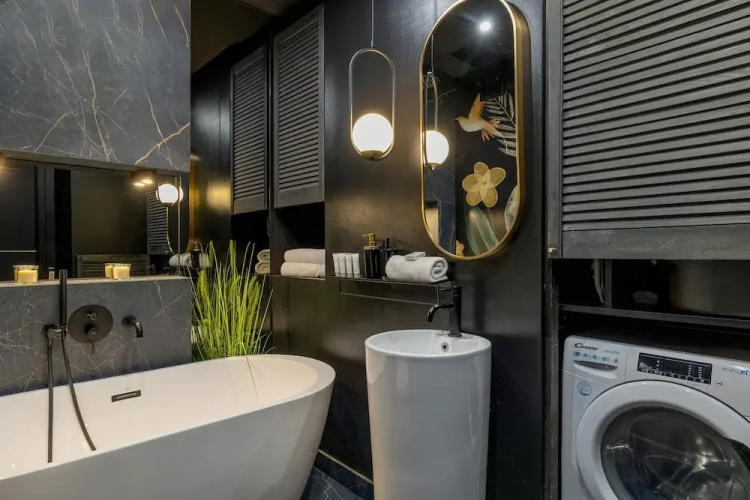 Charming Apartment in Cracow by Renters