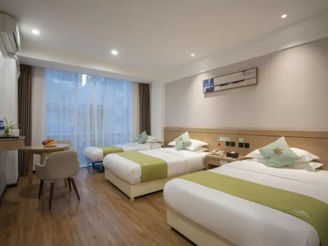 Standard Quadruple Family room