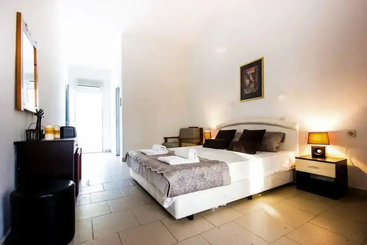 Koviou Holiday Village