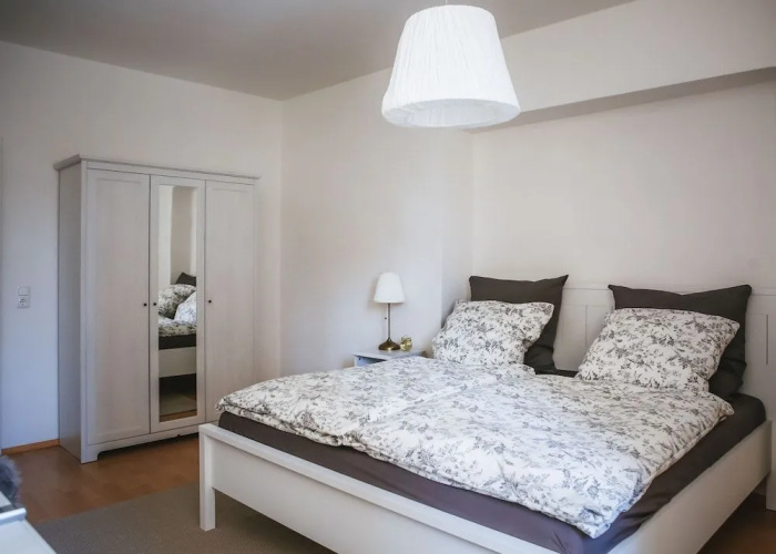 ApartOne