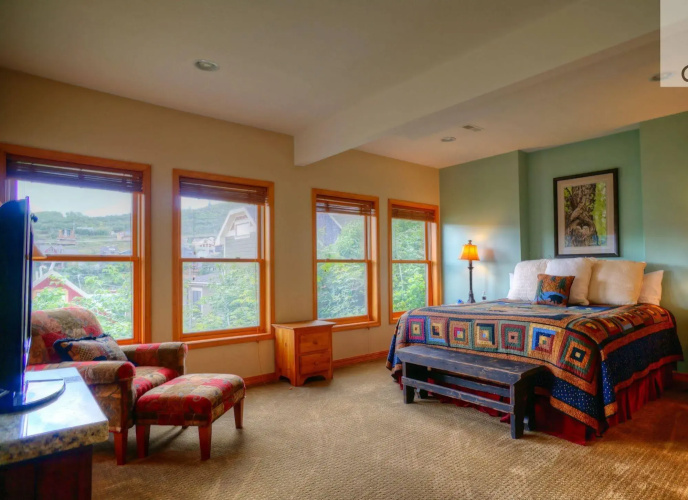 Abode on Woodside