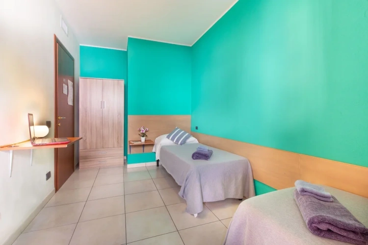 Standard Twin room with balcony