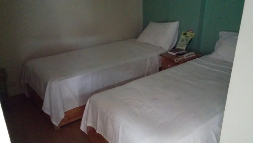 GraceHill EconoSuites Hotel