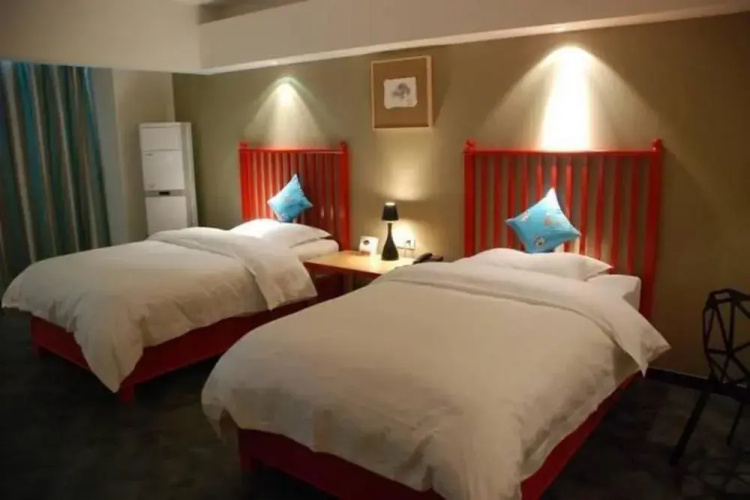 Yijia Room (Weifang Station)