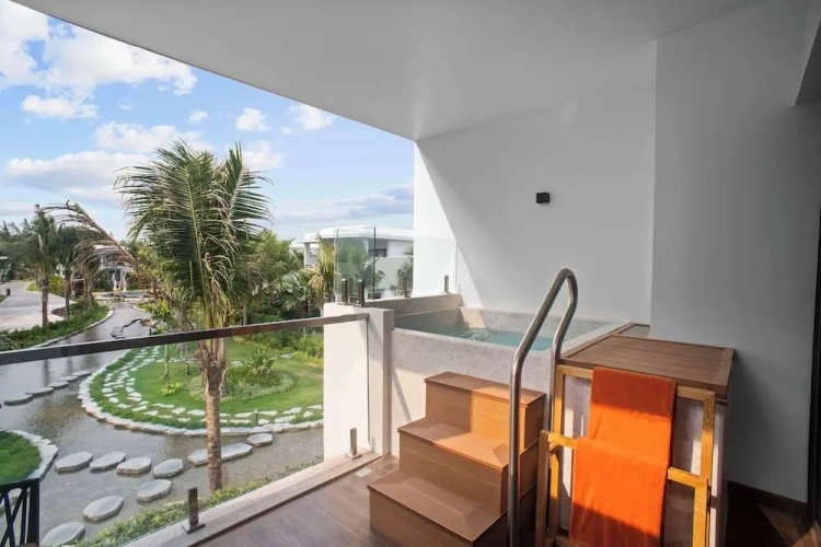 Double Suite with balcony and with garden view