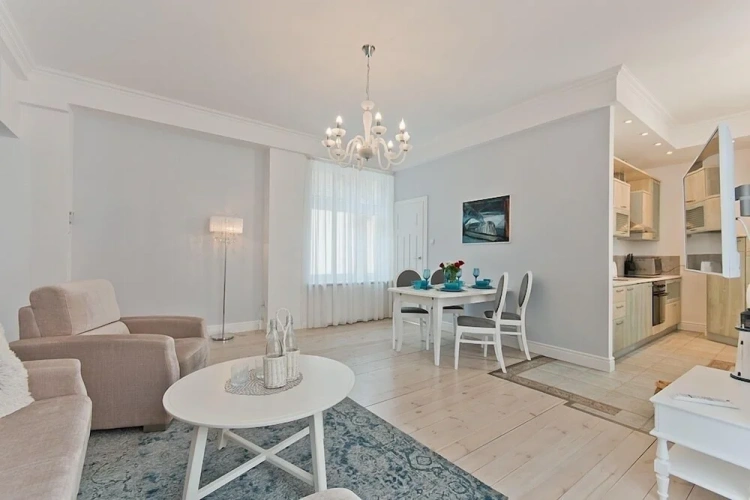 Apartment with balcony