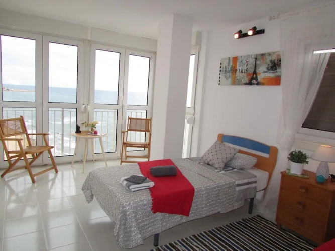 4 Bedrooms Seaview Apartment
