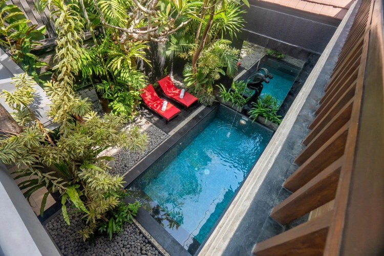 2 Bedrooms Villa