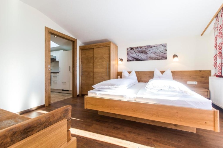 2 Bedrooms Luxury Apartment