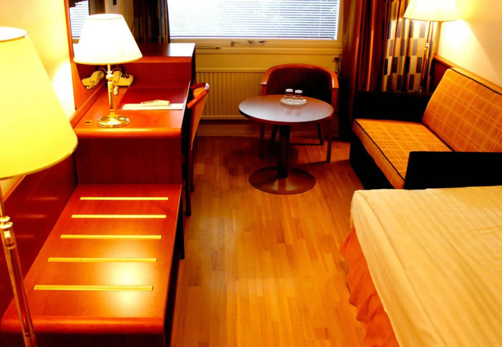City Hotel