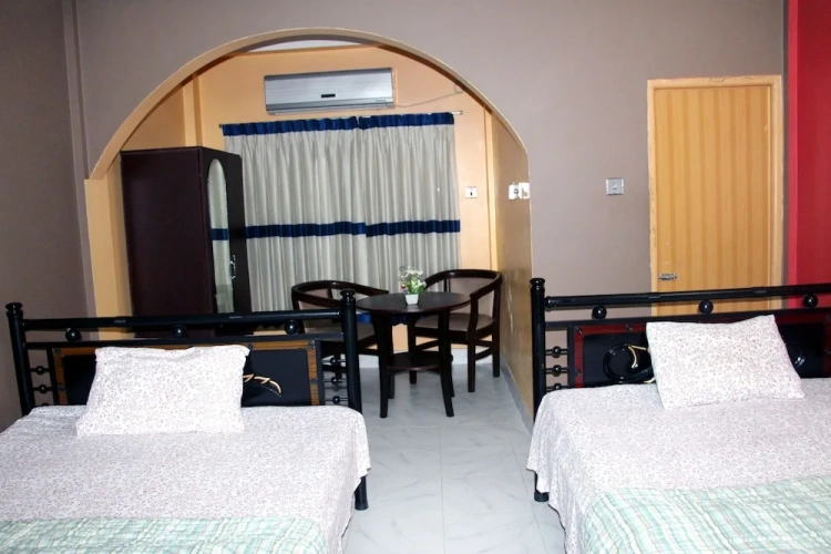 Deluxe Quadruple room with garden view