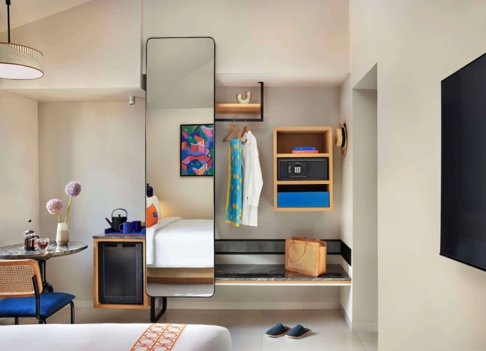 Standard Twin room with balcony