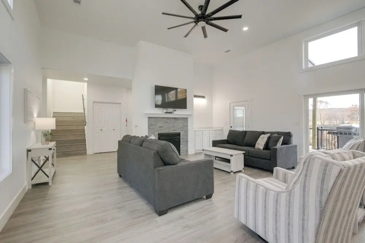 Bright Cotter Vacation Rental w/ White River Views